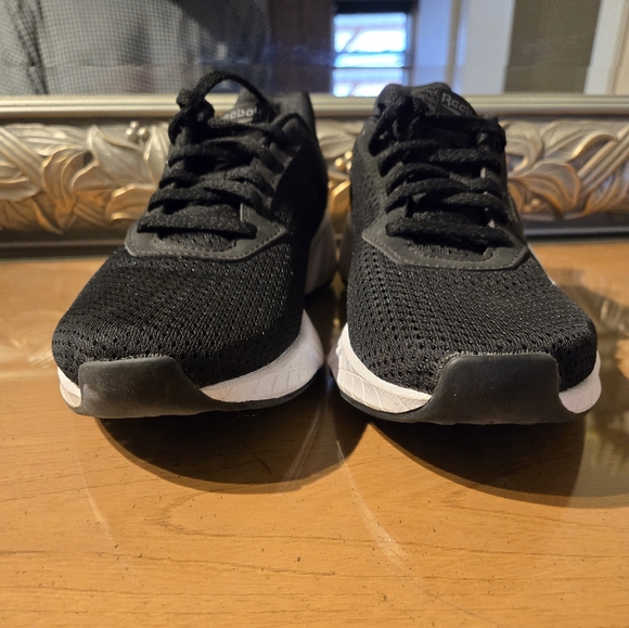 Reebok "Fuel Foam" sz. 6 running shoes - Picture 5 of 12